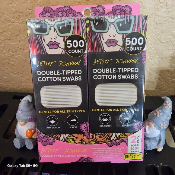 Betsey Johnson Double-Tipped Cotton Swabs - Black and Pink Packaging - Picture 1 of 4